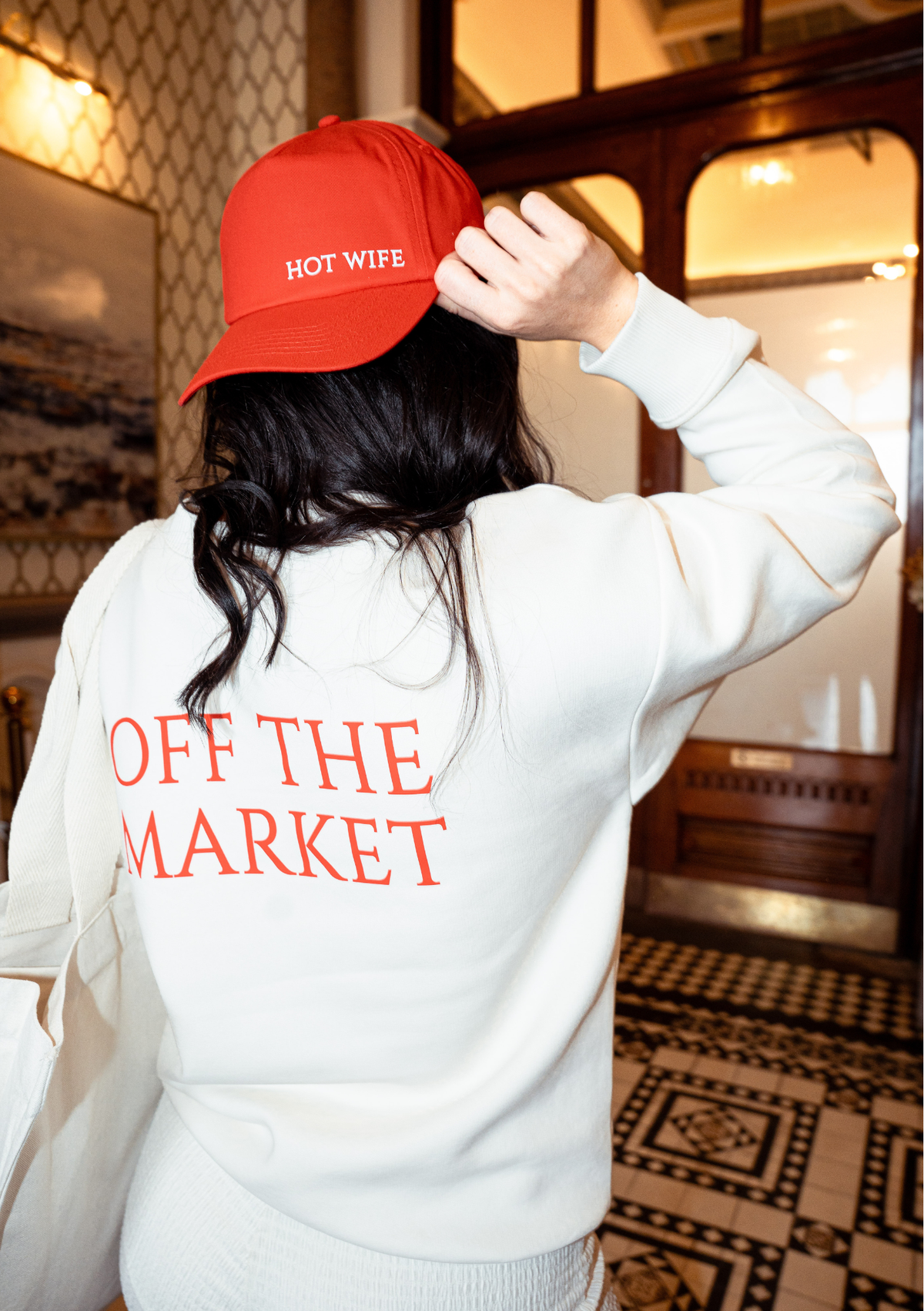OFF THE MARKET Sweatshirt