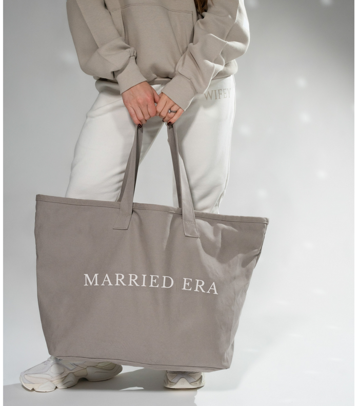 Married Era Bag